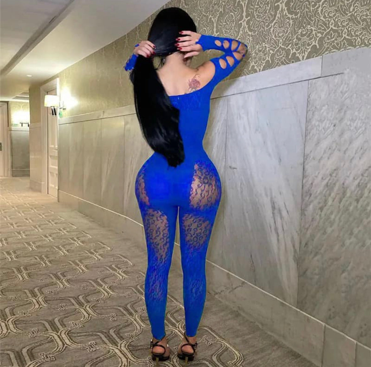 Lace Me Up Body Sleeve